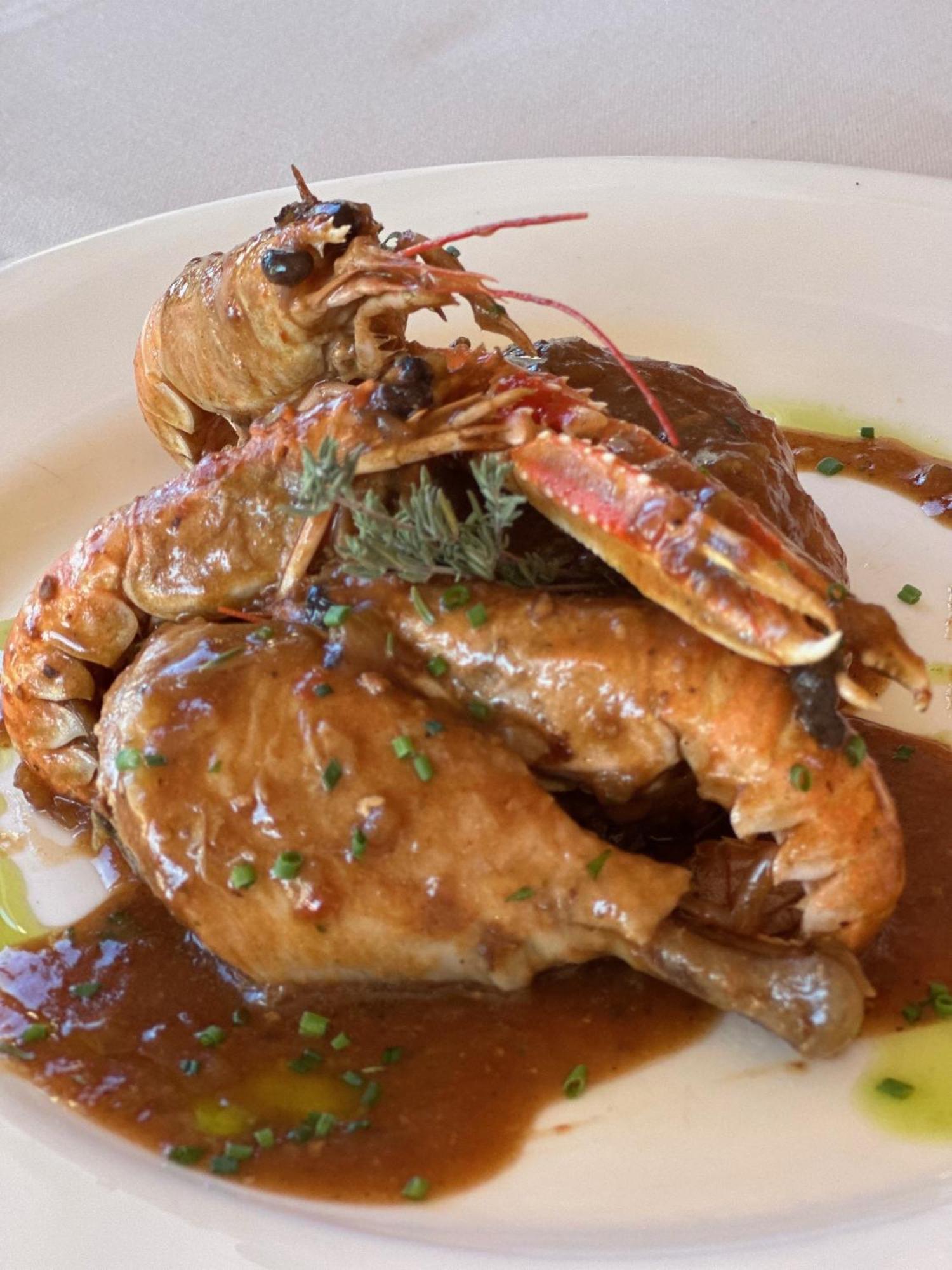 Gasthof Santuari Mare De Deu Del Mont Restaurant-hostatgeria Beuda